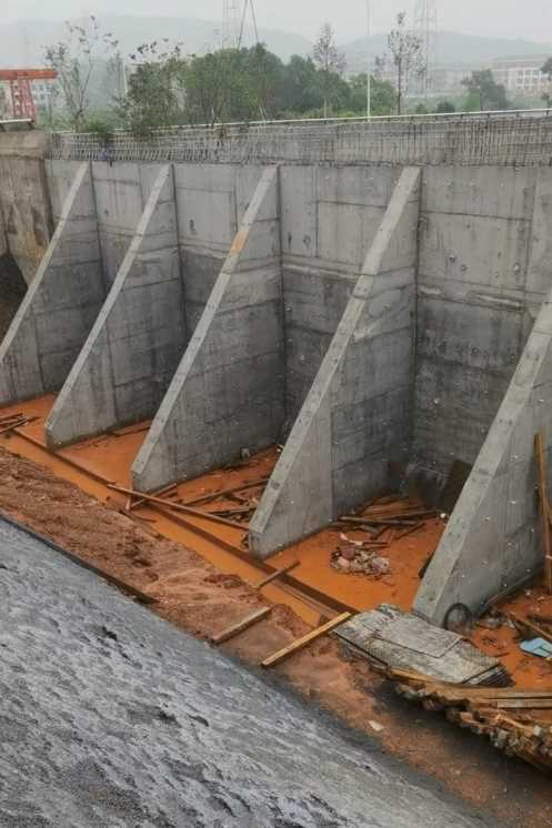 南京栖霞区锚杆式挡土墙